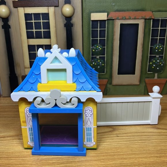 Lot of 2 Disney Furrytale Friends Starter Home Playsets W 5.5" x H 4" - Picture 8 of 16